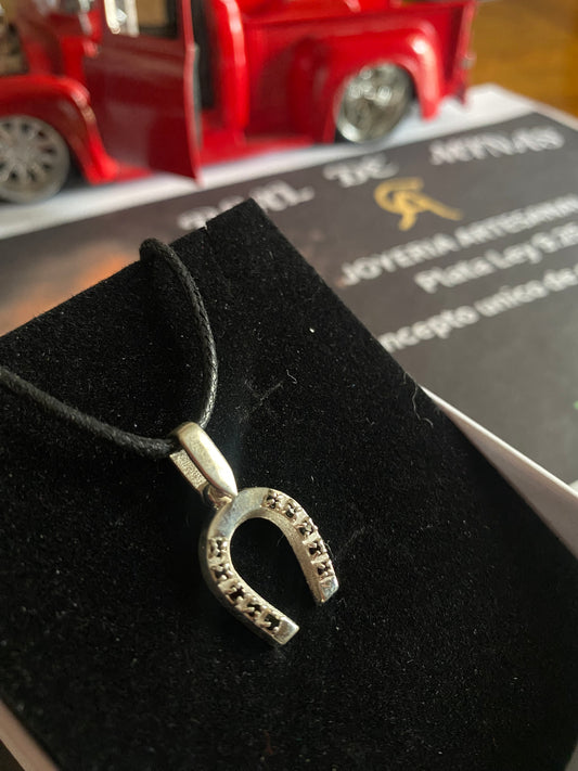 .925 Silver Horseshoe Pendant