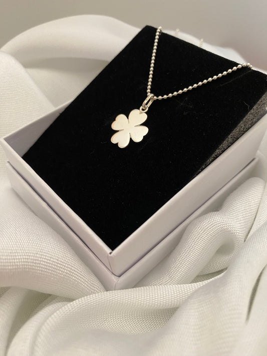9.25 Silver 4 Leaf Clover Pendant with Chain